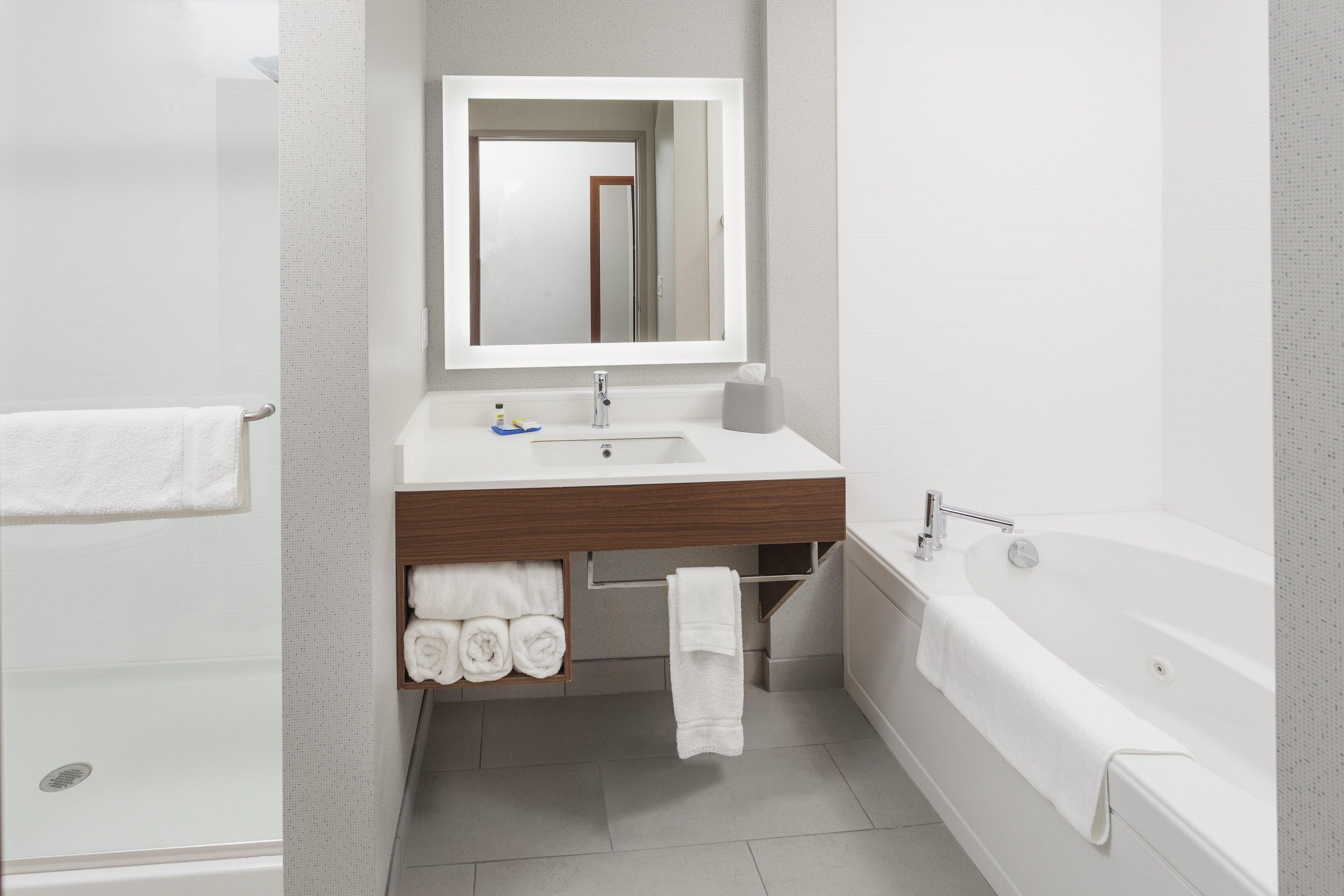 Holiday Inn Express & Suites - Hudson I-94 By Ihg Exteriör bild