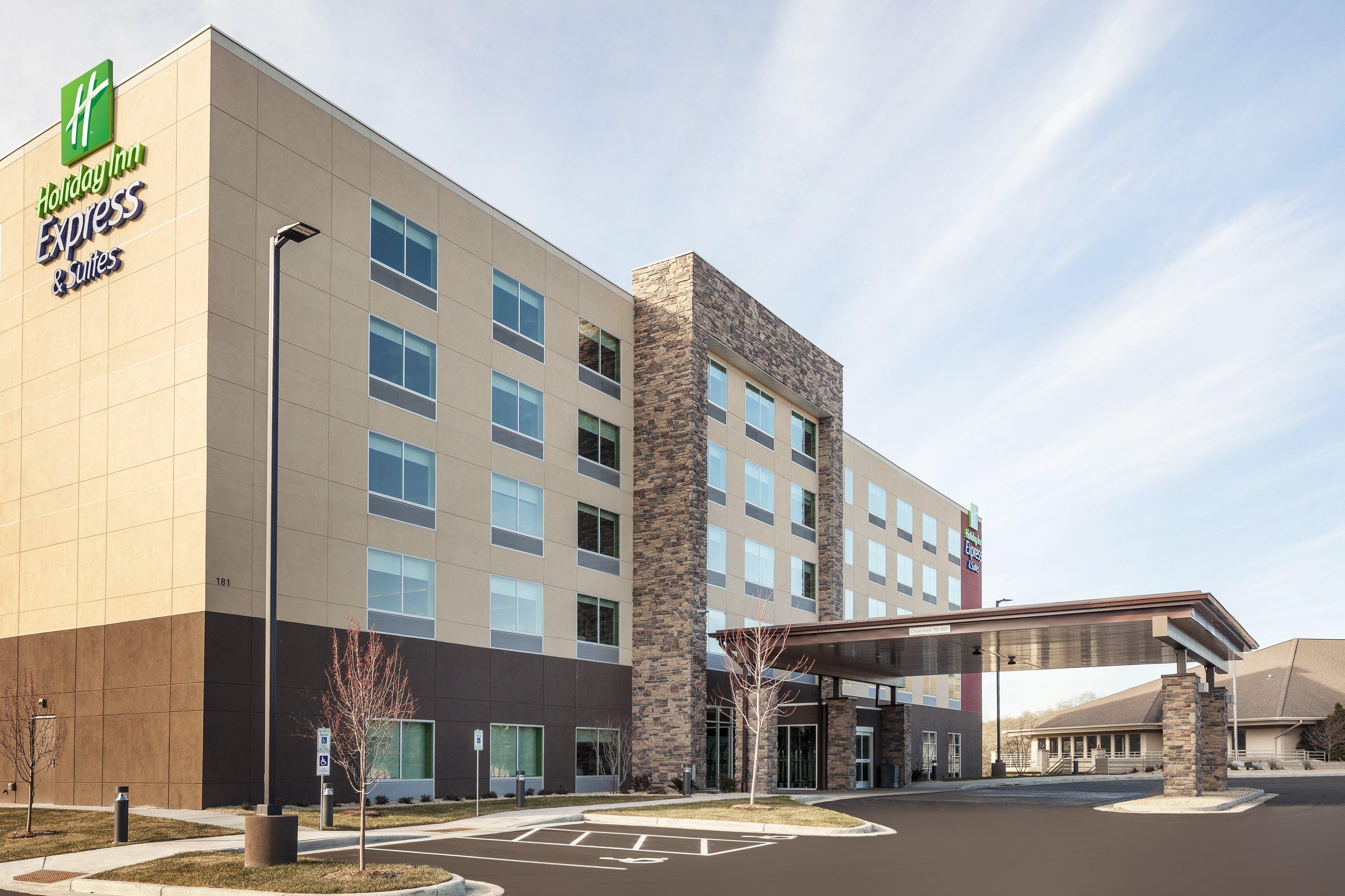 Holiday Inn Express & Suites - Hudson I-94 By Ihg Exteriör bild